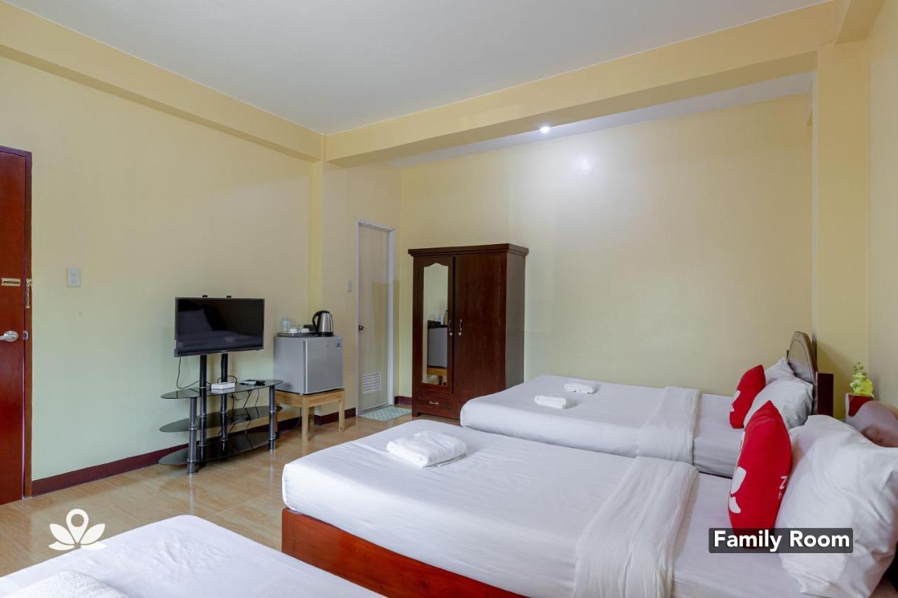 Zen Rooms Casa Venicia Катиклан Екстериор снимка